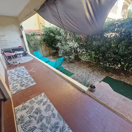 - Deux * Fréjus
